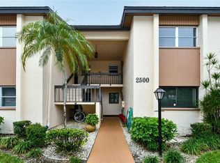 2500 Clubhouse Cir UNIT 204, Sarasota, FL 34232