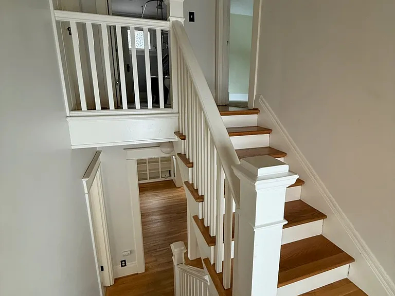 215 SE 30th Pl — Photo 20