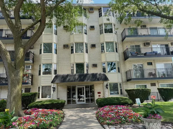 5506 Lincoln Ave #A511, Morton Grove, IL 60053