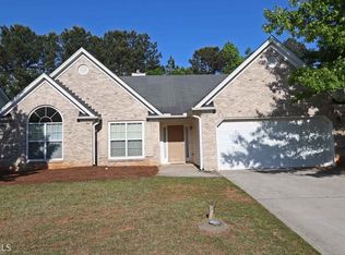 2797 Hillvale Cove Dr, Lithonia, GA 30058