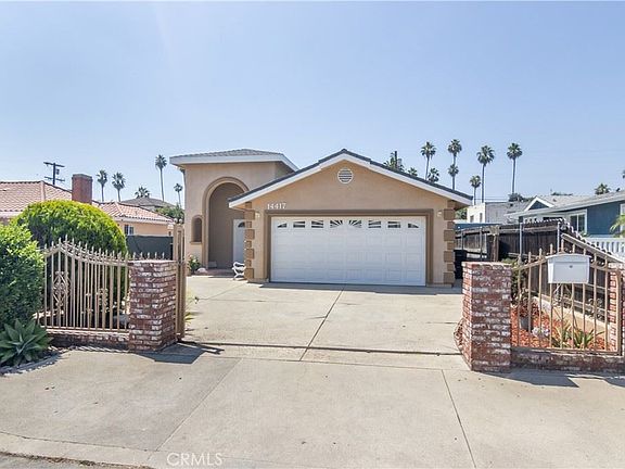 2nd image of 14417 Chatsworth Dr