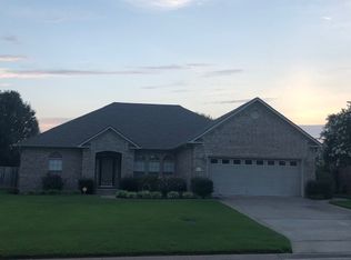 1435 Blustery Way, Conway, AR 72034