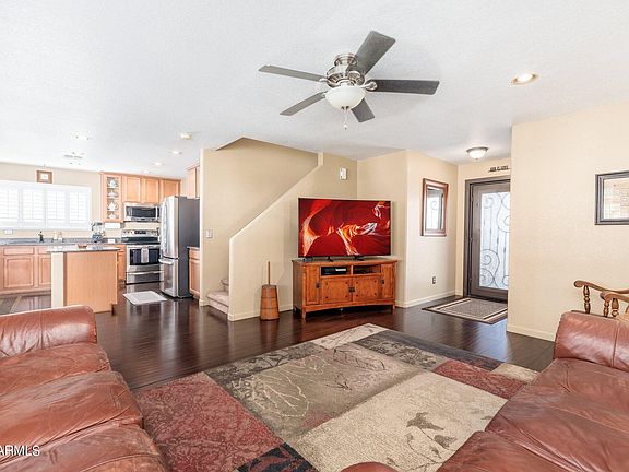 4th image of 1023 S CLANCY Circle