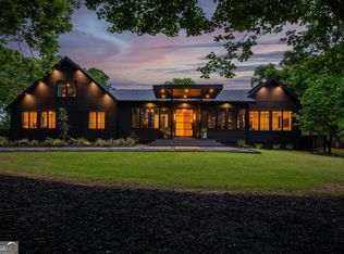 1027 Fischer Rd, Sharpsburg, GA 30277