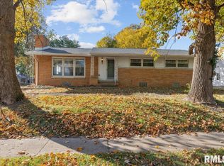 1901 Parkview Dr, Springfield, IL 62704