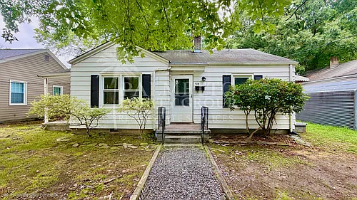 928 McCormick St Photo 1
