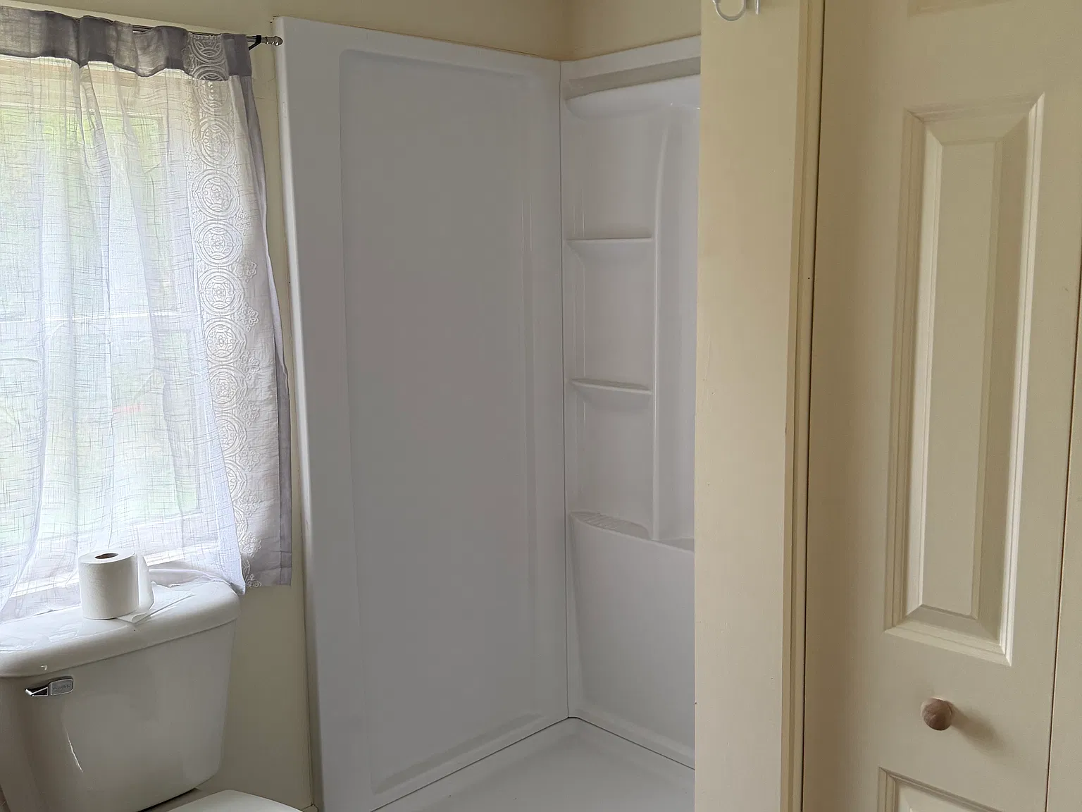 1 bed, $1,000 — Photo 4