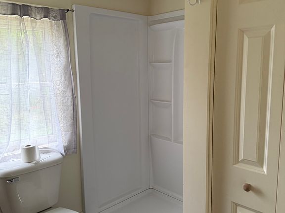 4th image of 213 River St #2