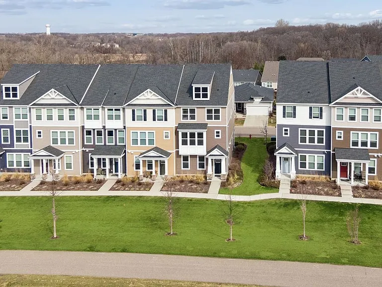 573 Satori Way — Photo 31