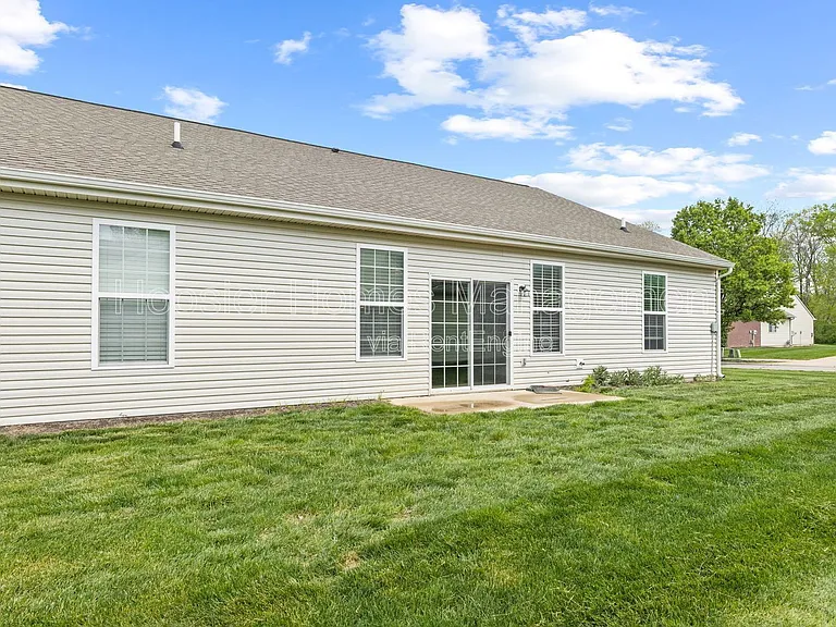556 Dylan Dr — Photo 27