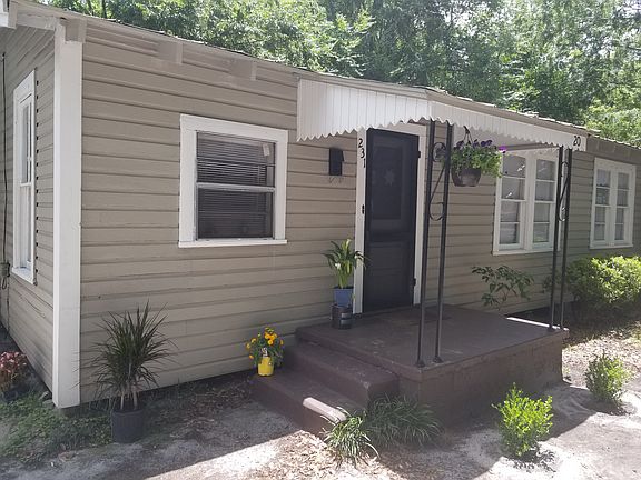 2nd image of 231 NW 9th St #10