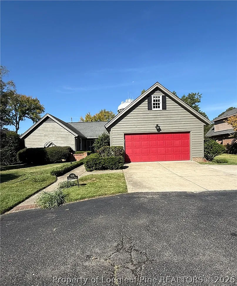 3 bed, 3.0 bath, 2670 sqft, $2,000 — Photo 1