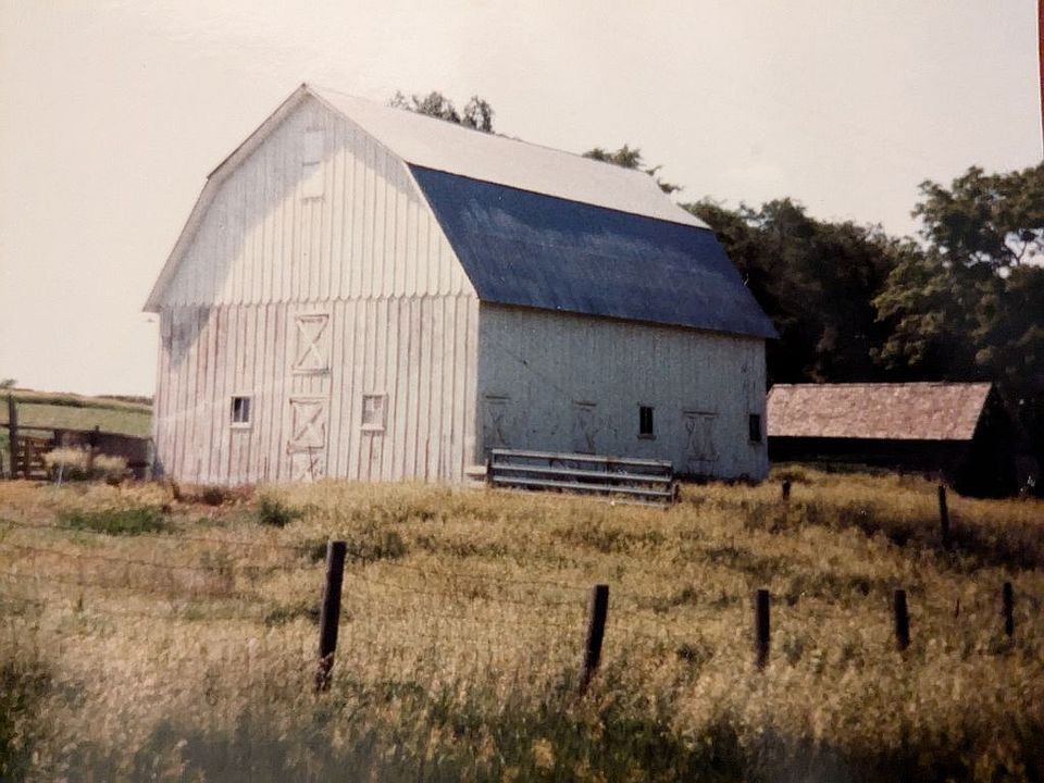 2nd image of 1900 Johnson Dam Rd
