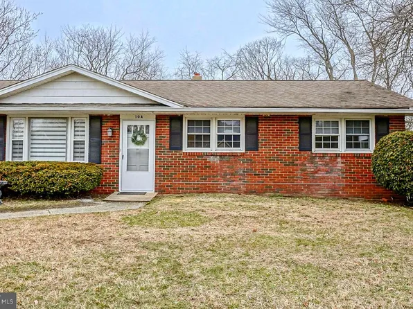 10 Garfield Ave #A, Turnersville, NJ 08012