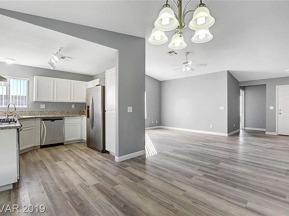 4th image of 4354 Auburn Fern Cir