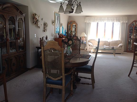 2nd image of 1735 Cedar Crest Dr