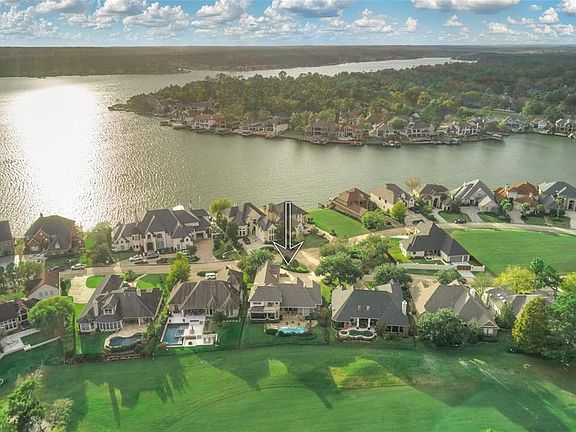 Located on a quite cul-de-sac street, this house is across the street from million $ waterfront homes.