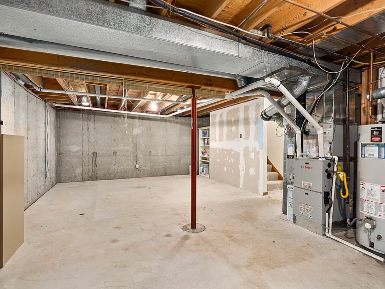 1702 Dora St — Photo 47