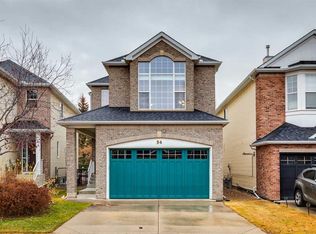 54 S Discovery Ridge Gdns SW, Calgary, AB T3H5L6