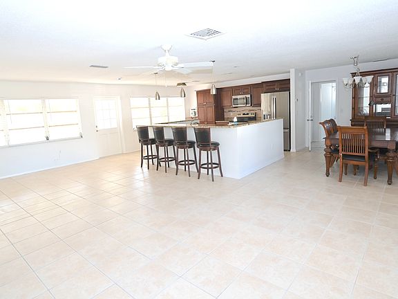 5th image of 2934 Valley Forge St
