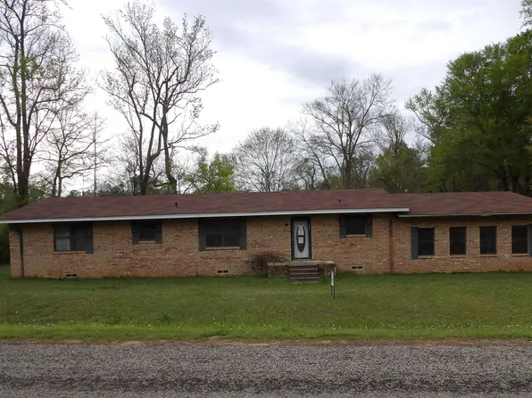 907 Hanes Blvd, Hughes Springs, TX 75656