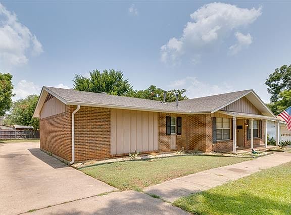 2nd image of 1811 Whitedove Dr