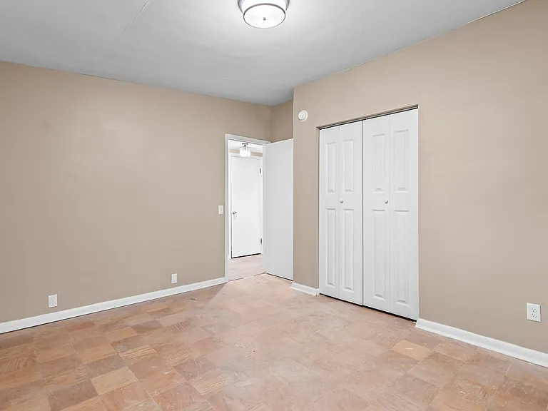 1111 Bruns Ln — Photo 18