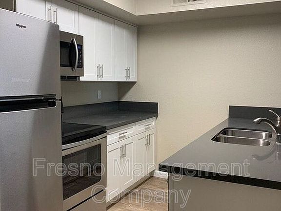 3rd image of 394 E El Paso Ave #102