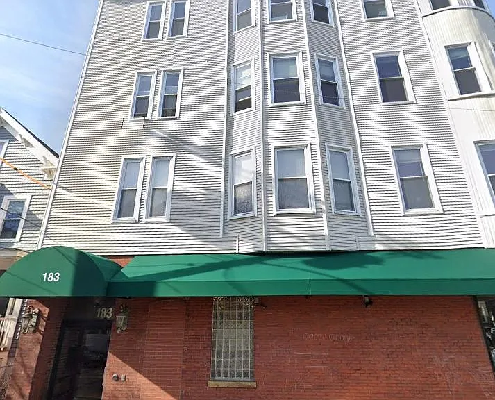 183 Columbia St #204 — Photo 12