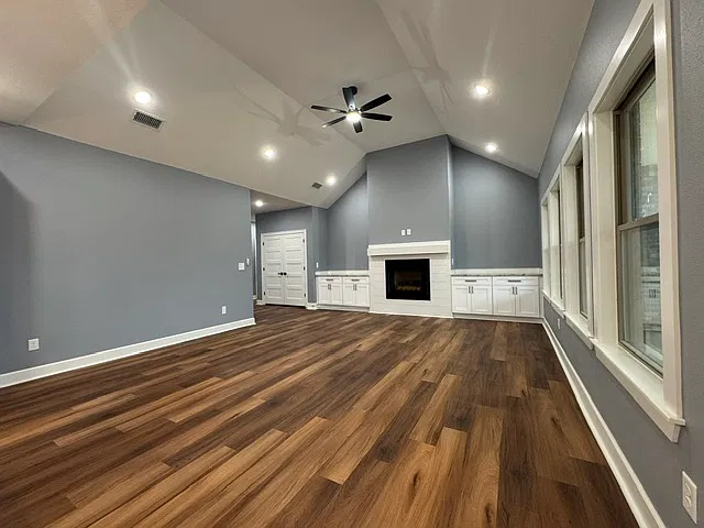 1048 Parker Lane - 1 — Photo 4