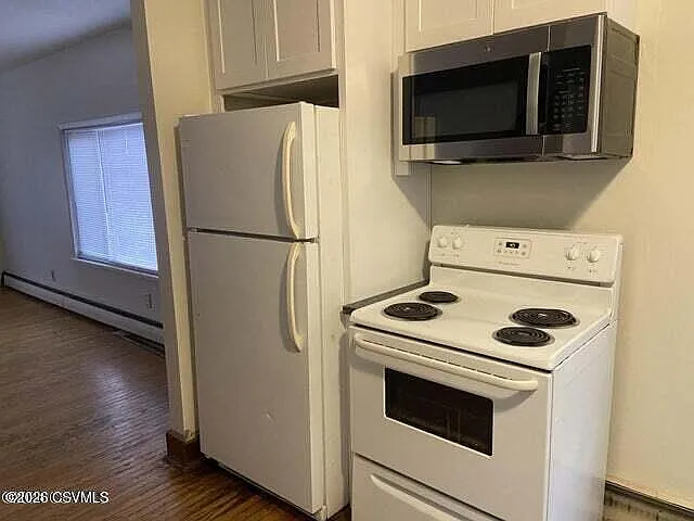 2 bed, 1200 sqft, $1,350 — Photo 4