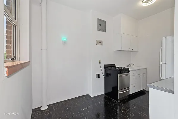 Sold by Corcoran | media 2