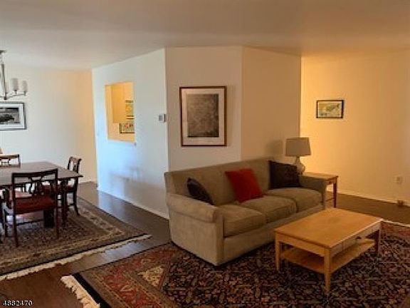 3rd image of 18 Karam Cir