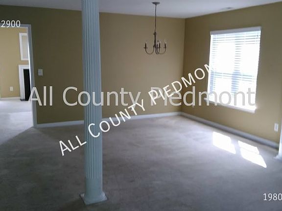 4th image of 4638 Cades Cove Dr