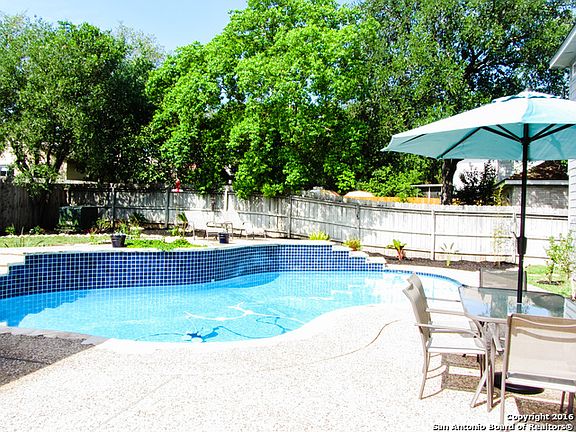 3rd image of 9106 Bowen Dr