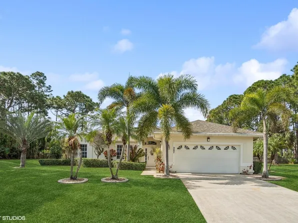 327 SW Ridgecrest Drive, Port St Lucie, FL 34953