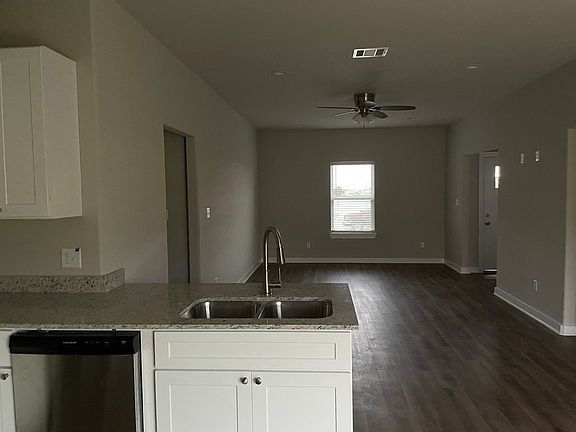 2nd image of 3808 Skylane Ave