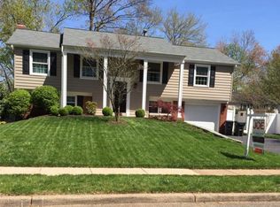 13110 Penndale Ln, Fairfax, VA 22033