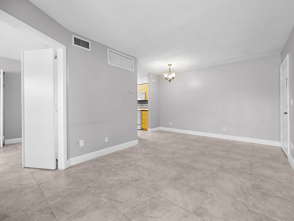 5315 Summerlin Rd #1501