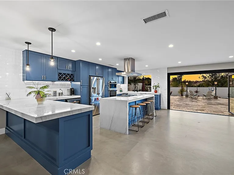29091 Country Hills Rd — Photo 2