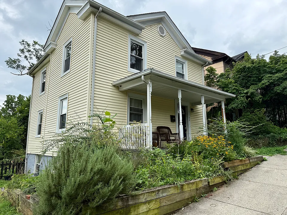 1108 King St
