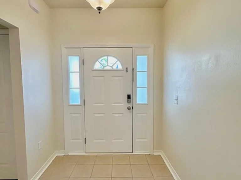 609 Prairie St — Photo 2