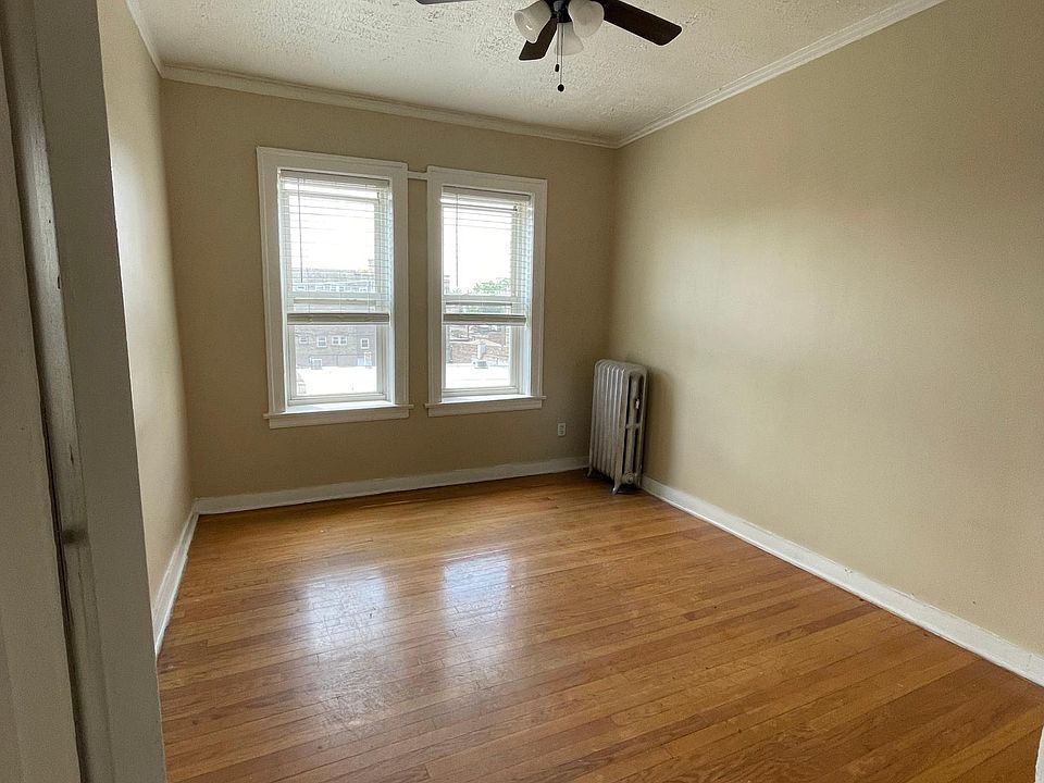 2nd image of 7852 S Eberhart Ave #205