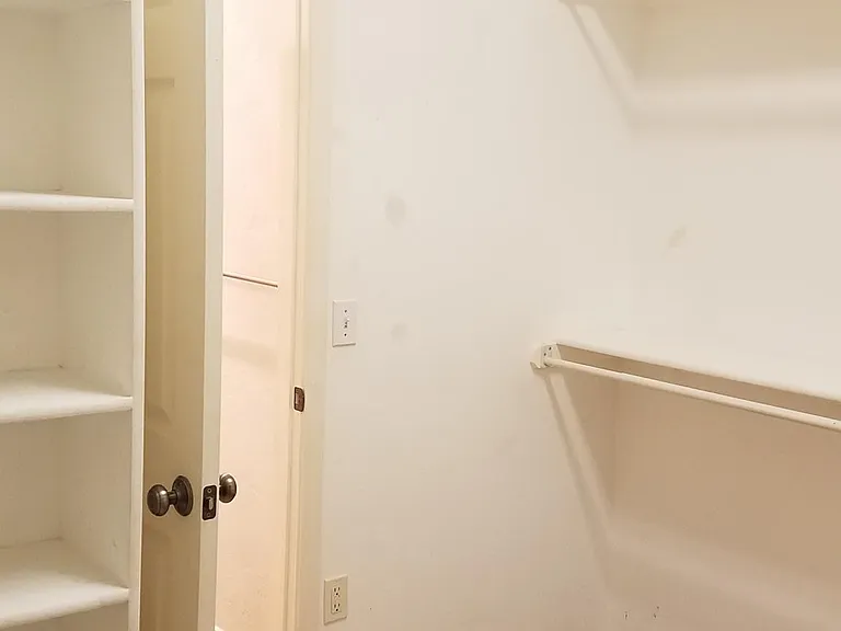 Walk-in closet