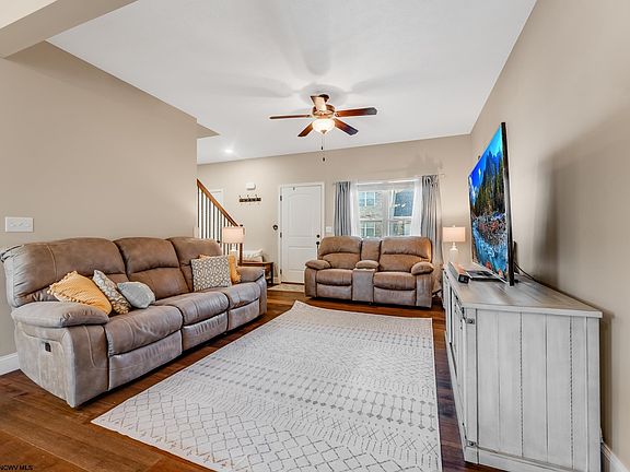 5th image of 4004 Yellow Birch Ln