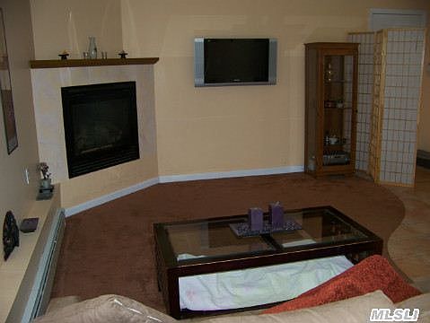 5th image of 3562 Carrollton Ave