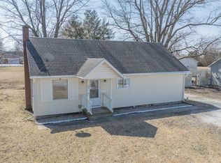 405 W High Way #24, Wolcott, IN 47995