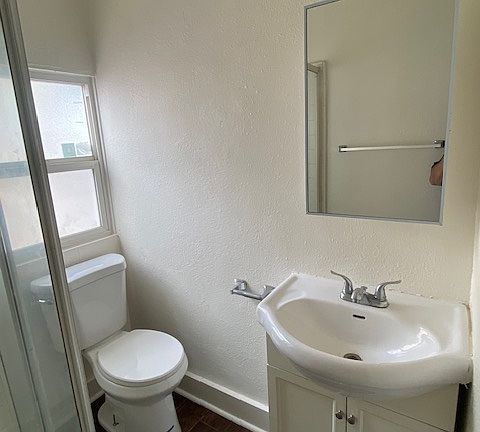 4th image of 1622 S Centre St #1622