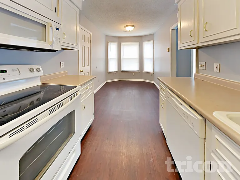 112 Hedgefield Rd — Photo 6