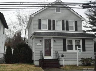 120 Central Ave, New Hyde Park, NY 11040